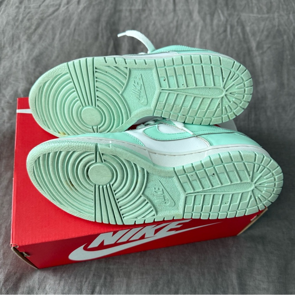 Nike Dunk Low GS Big Kids (FZ3534-100) “Mint Foam” - Picture 9 of 12